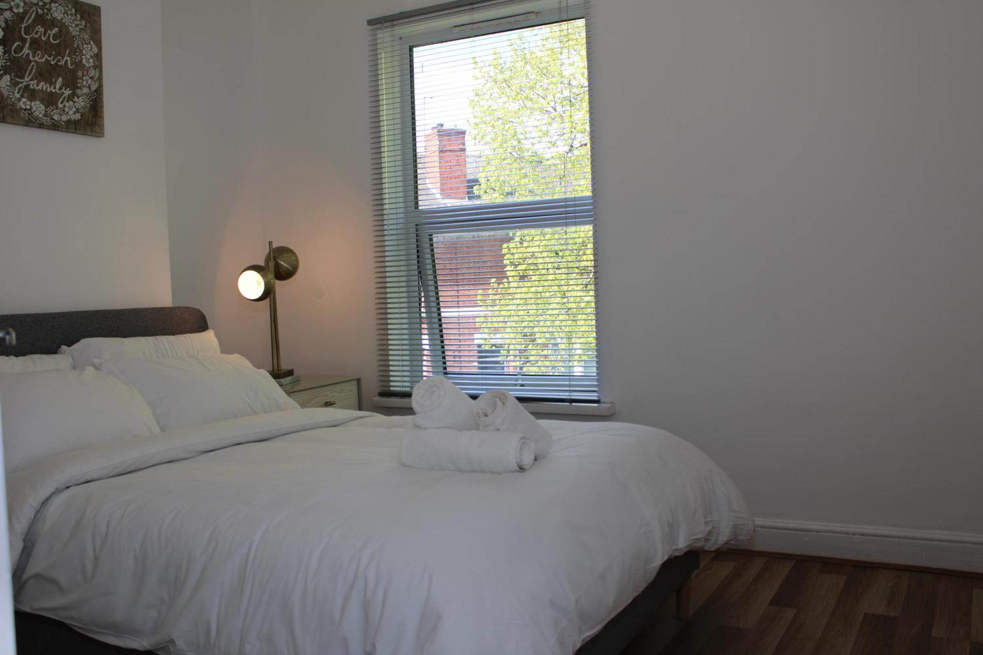 F2S Serviced Apartments 2Bedroom Terrace House With Free Wifi Netflix Suitable For Contractors Walking Distance To Train Station Ντέρμπι Εξωτερικό φωτογραφία