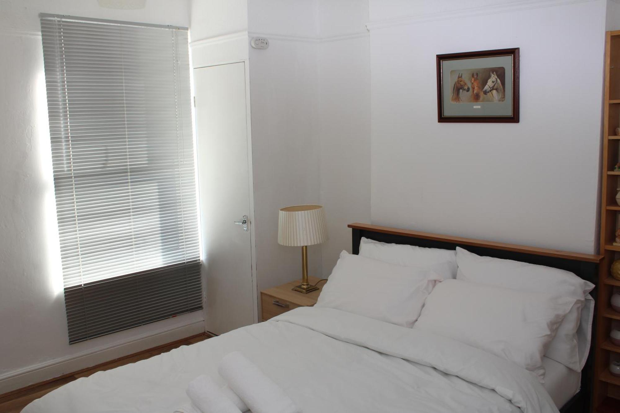 F2S Serviced Apartments 2Bedroom Terrace House With Free Wifi Netflix Suitable For Contractors Walking Distance To Train Station Ντέρμπι Εξωτερικό φωτογραφία